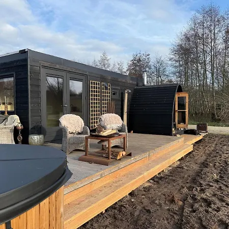 Holiday home Het Kleine Genoegen